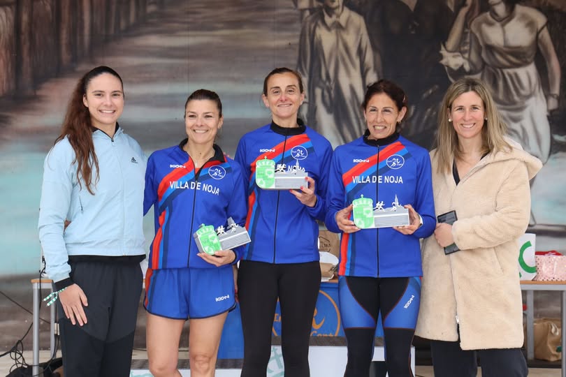 El Ayuntamiento de Noja homenajea al equipo Máster femenino del club InfiCant – Villa de Noja por sus títulos nacionales